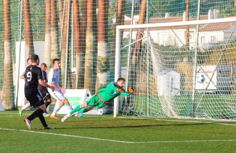 Momento del gol de Espinar.