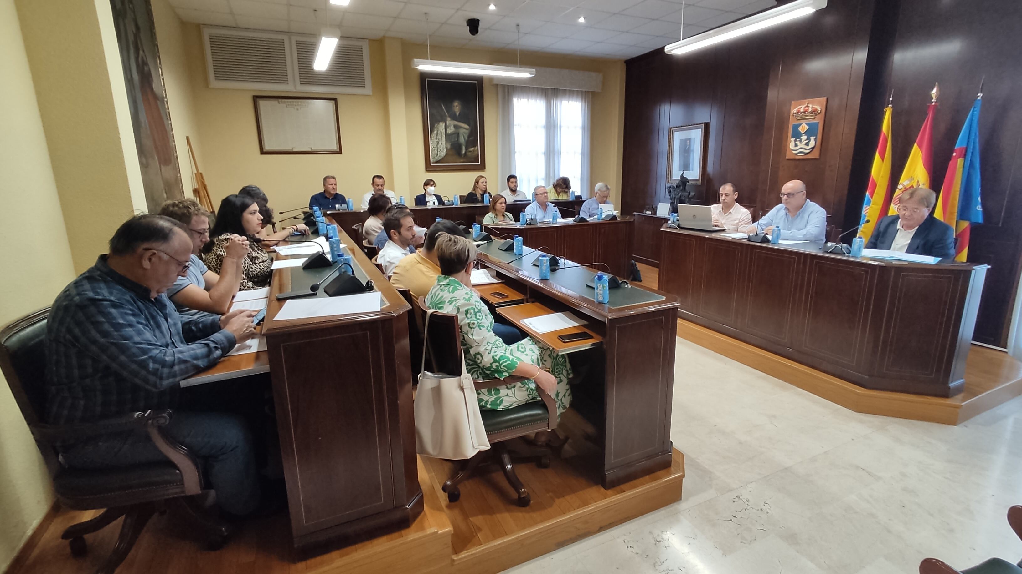 Momento del pleno extraordinario celebrado este viernes en el Ayuntamiento de La Vila Joiosa