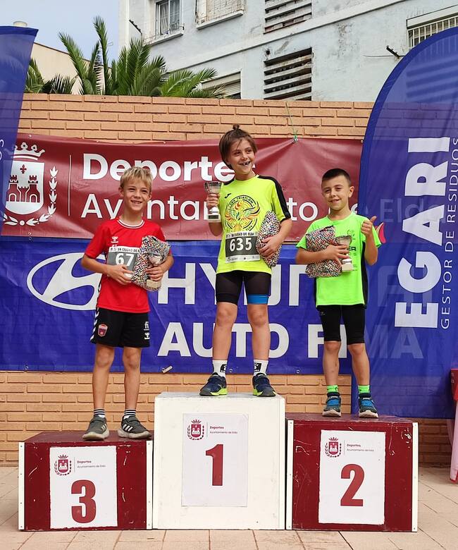 Podio para el SBR Elda Triatlón