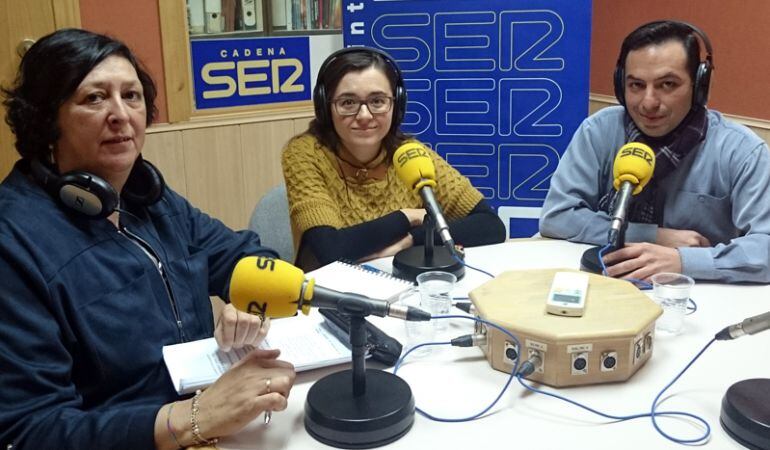 Teresa Fernández, portavoz de IUCM en Fuenlabrada; Raquel Jimeno, portavoz del PSOE en Ciempozuelos; y José Manuel Zarzoso, portavoz del PP en Parla 
 