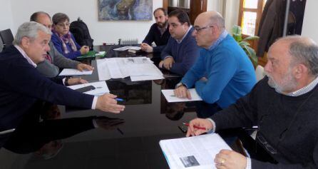 Reunión entre Ayuntamiento, SATSE y Sindicato Médico