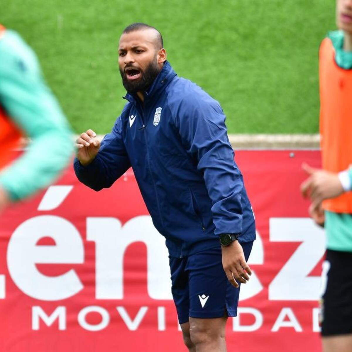 Jeriah Benjamin seguirá con la preparación física del Efesé hasta final de temporada