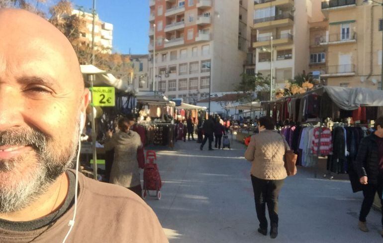 Félix Albo desde el mercado de Crevillente (Alicante).