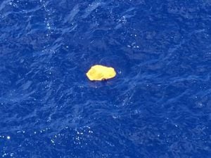 restos del avion egipcio siniestrado en el Mediterráneo