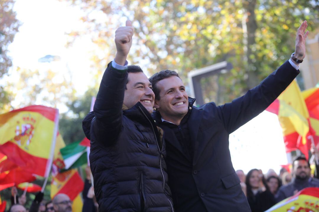 Juan Manuel Moreno y Pablo Casado en Granada