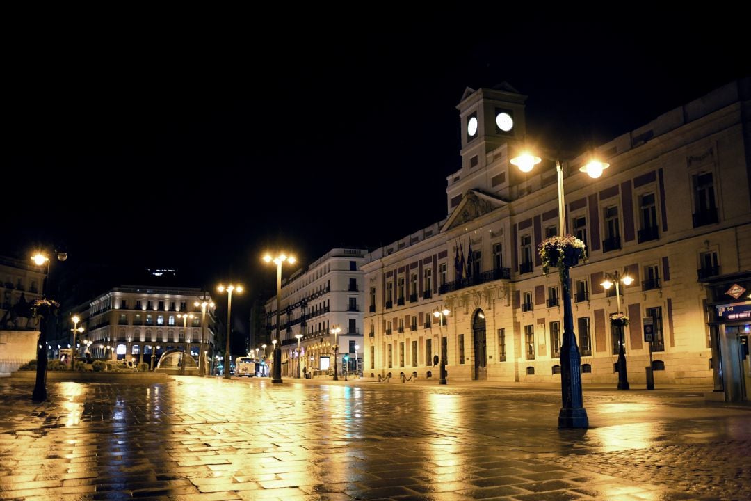 El Tribunal Constitucional declara ilegal el estado de alarma.