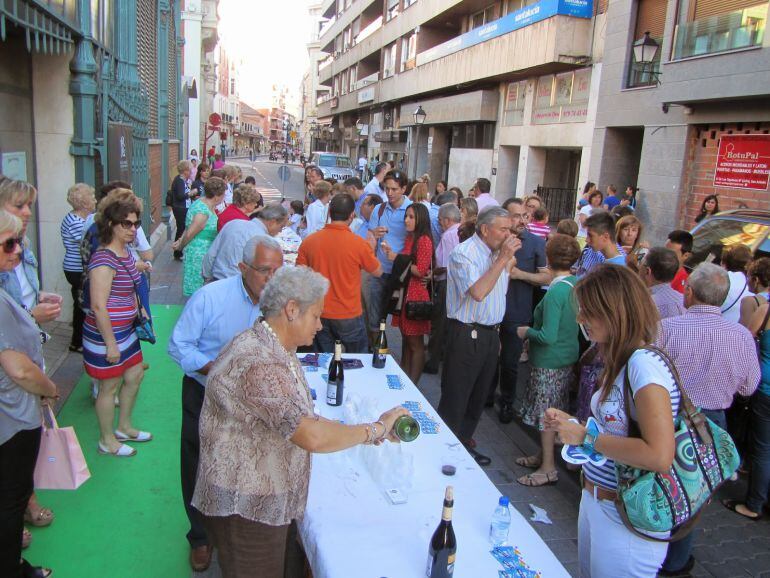 Imagen de una reciente &quot;noche de compras&quot; organizada por el Centro Comercial Palencia Abierta.
