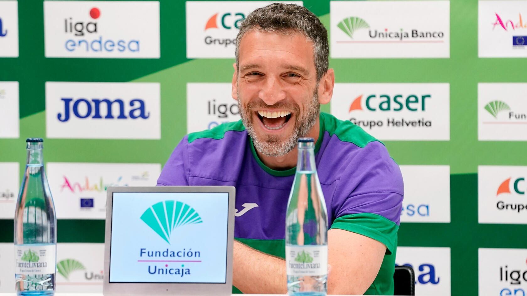 Ibon Navarro, en la sala de prensa del Martín Carpena