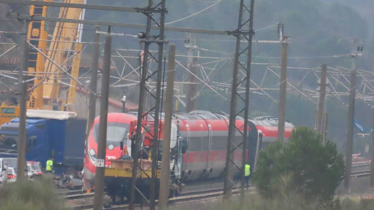 Adif reconoce que no informó de los 42 metros de vía retirados en Adamuz hasta el día 17 de marzo