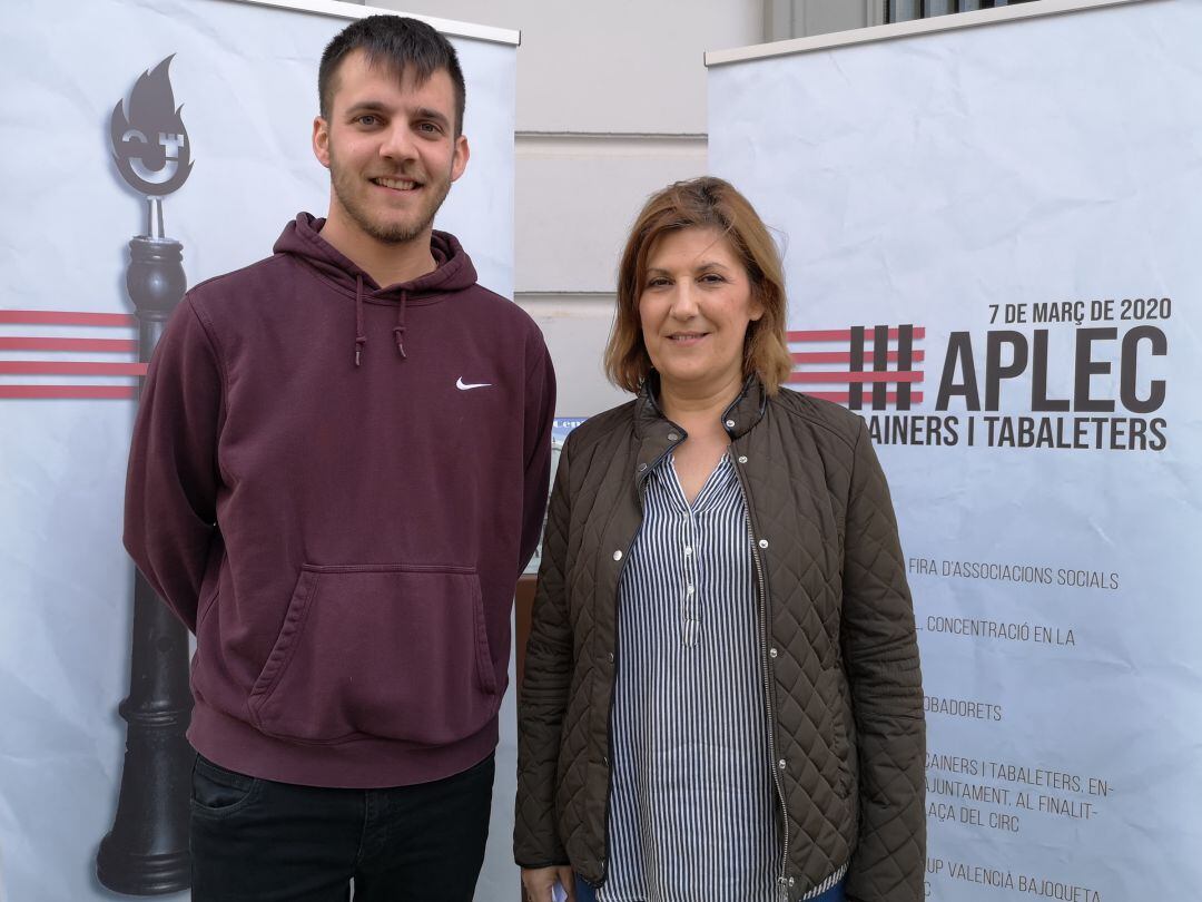 La concejala de Cultura, Maria Cruces Y el presidente de la asociación, Jorge Marqués.