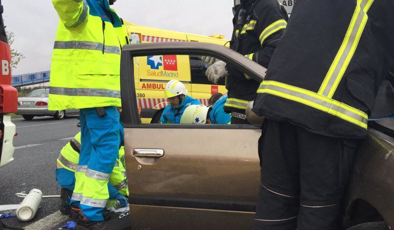 Los efectivos del SUMMA durante su intervención