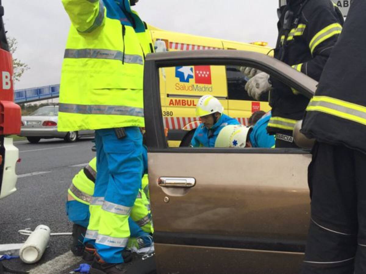 Un fallecido en un accidente múltiple en la M- 506