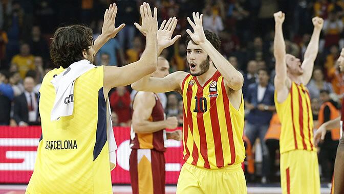 Abrines y Sada celebran la victoria