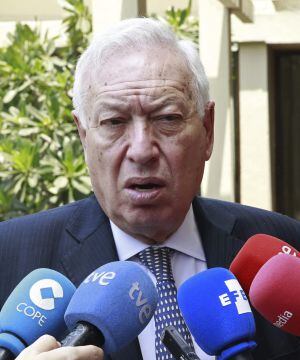 GRA020 NUEVA DELHI, 26/04/2015.- El ministro español de Asuntos Exteriores, José Manuel García-Margallo, que llegó hoy a Nueva Delhi para realizar una visita oficial a la India con el objetivo de estrechar y fortalecer las relaciones políticas y económica