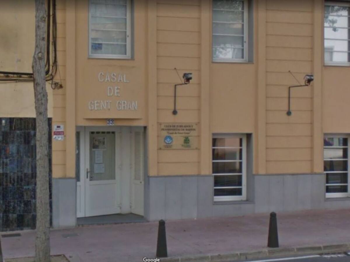 Menorca cierras sus 11 clubs de jubilados durante 30 días