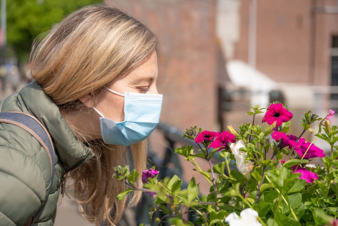 Los problemas olfativos provocados por el COVID.