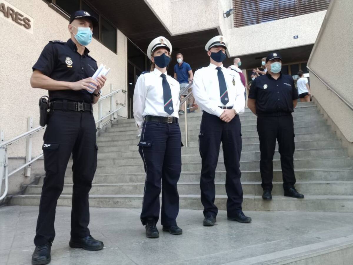 "Los turistas alemanes son más amables con la policía que en su país de origen"