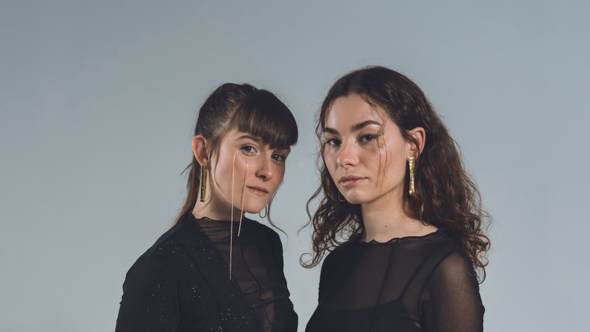 Entrevista a María Soa y Sara Faro, duó que forma "Fillas de Cassandra"