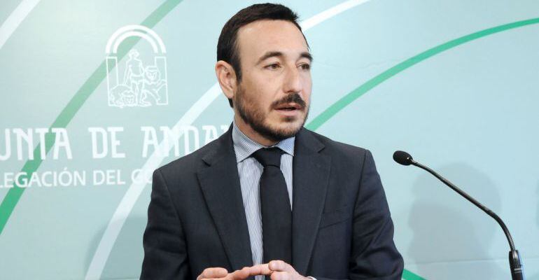 El delegado de la Junta en Cádiz, Fernando López Gil