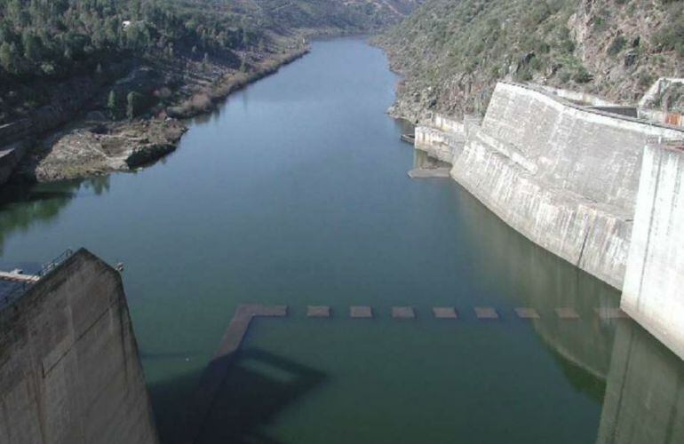 Embalse de Cedillo