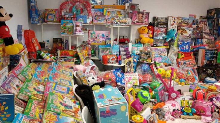 La fundación Cáritas Chavicar comienza su campaña 'Jueguetes con Corazón' en el Centro Comercial Berceo
