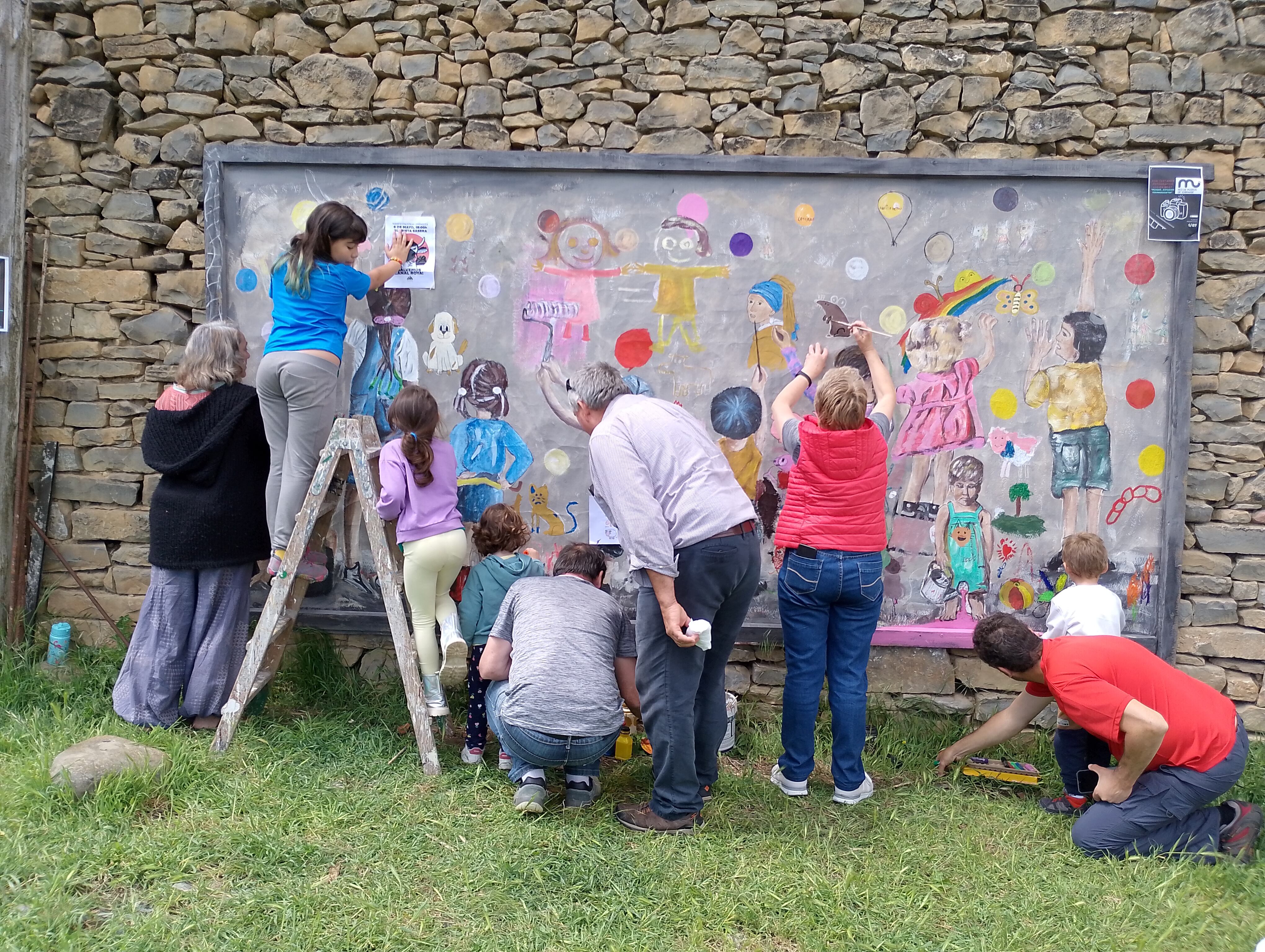 Museo de pinturas al aire libre en Arcusa. Foto: Comarca de Sobrarbe