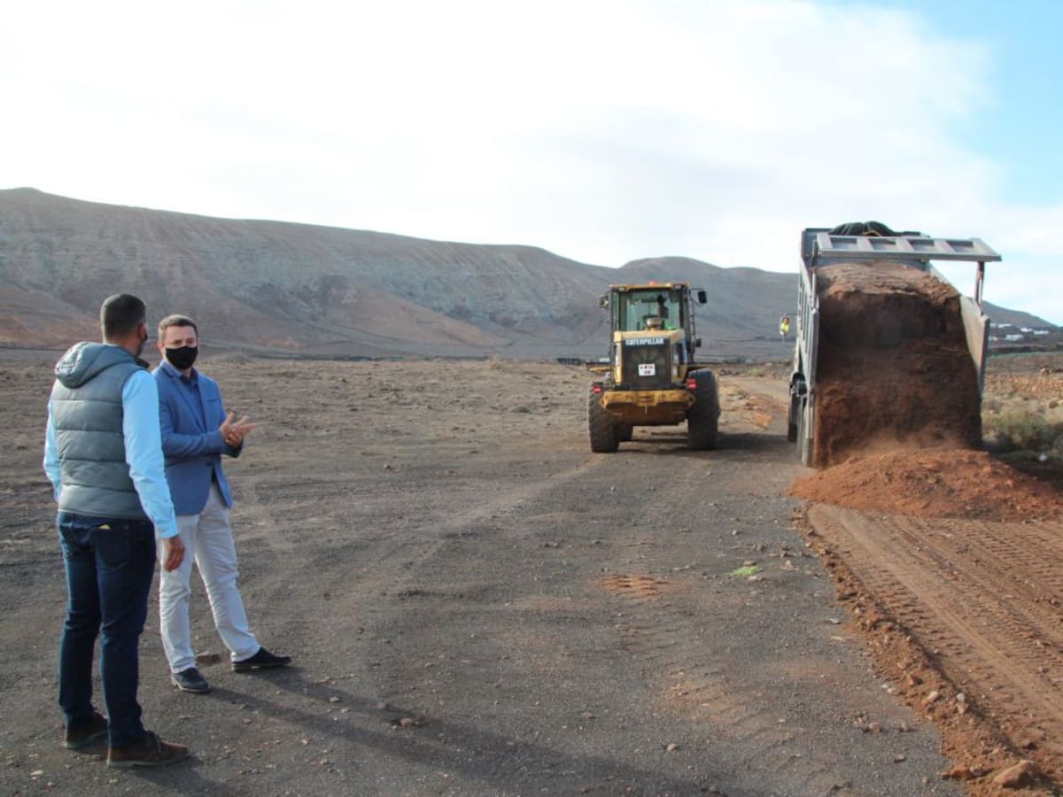 Yaiza arregla caminos agrícolas del municipio