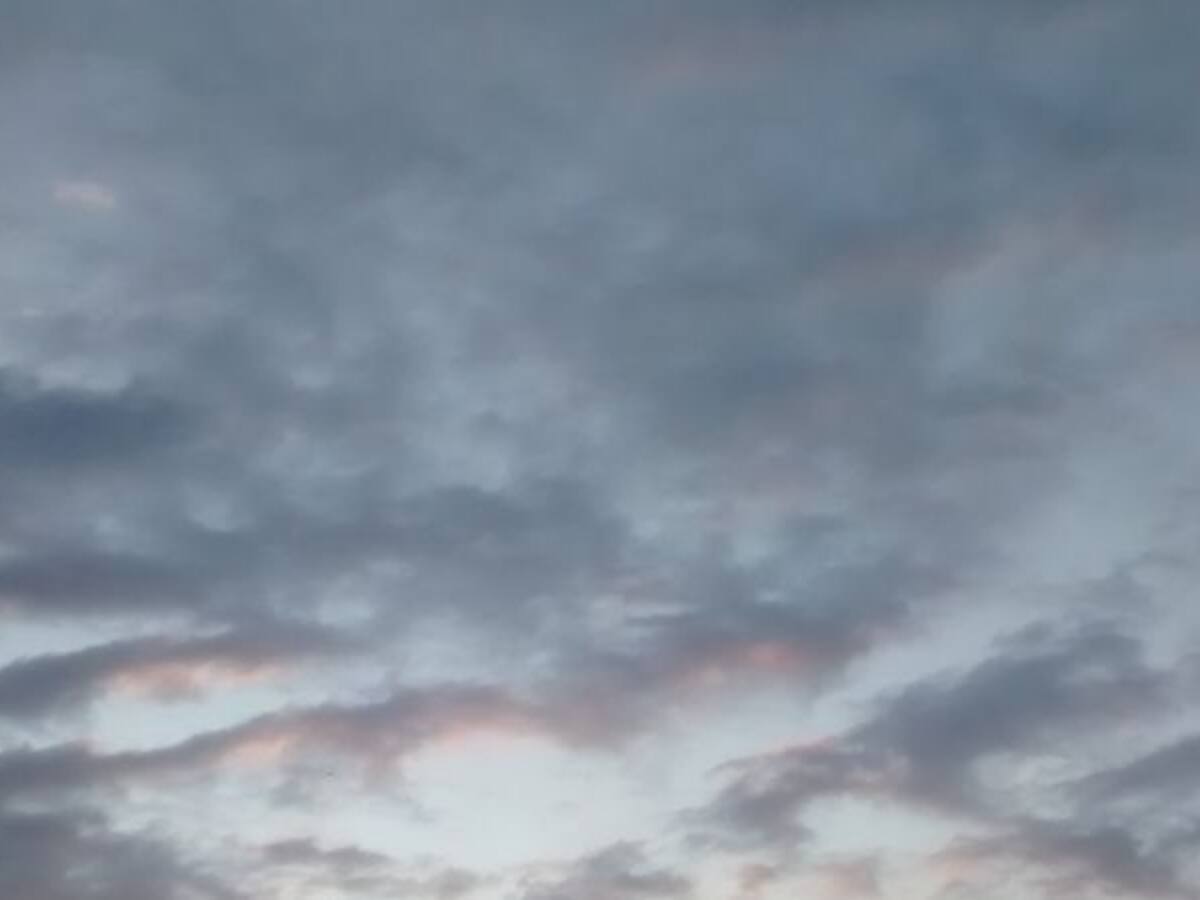 Un cel com una bassa d'oli