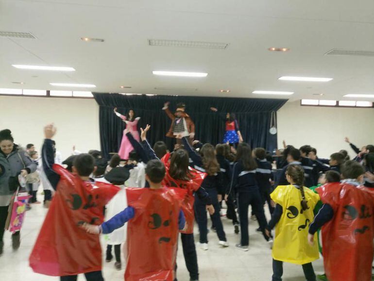 Los escolares han sido los primeros en disfrutar del Carnaval medinense