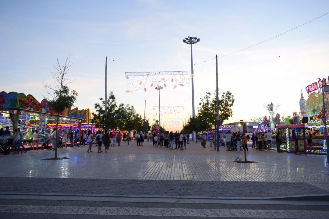 Atracciones de feria montadas durante las Fiestas Aracelitanas (Archivo).