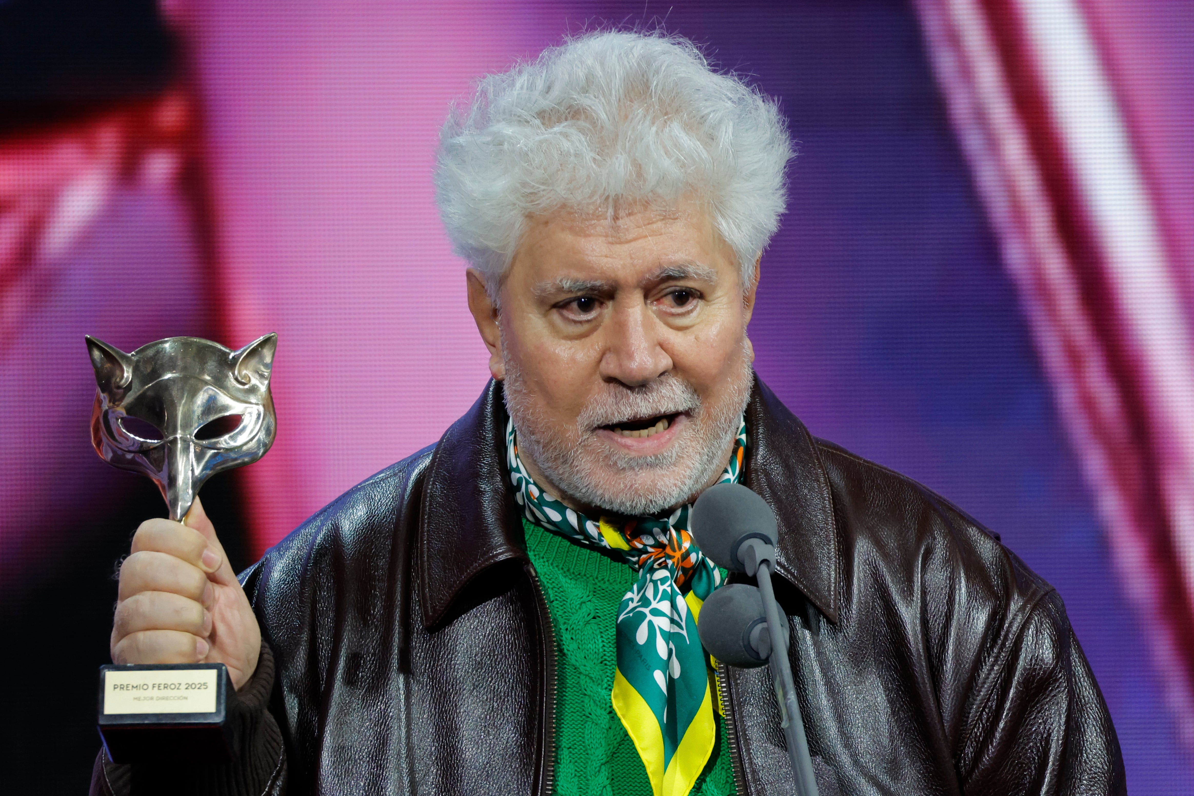 Pedro Almodóvar gana el Feroz al mejor director de película por &quot;La habitación de al lado&quot; en los Premios Feroz