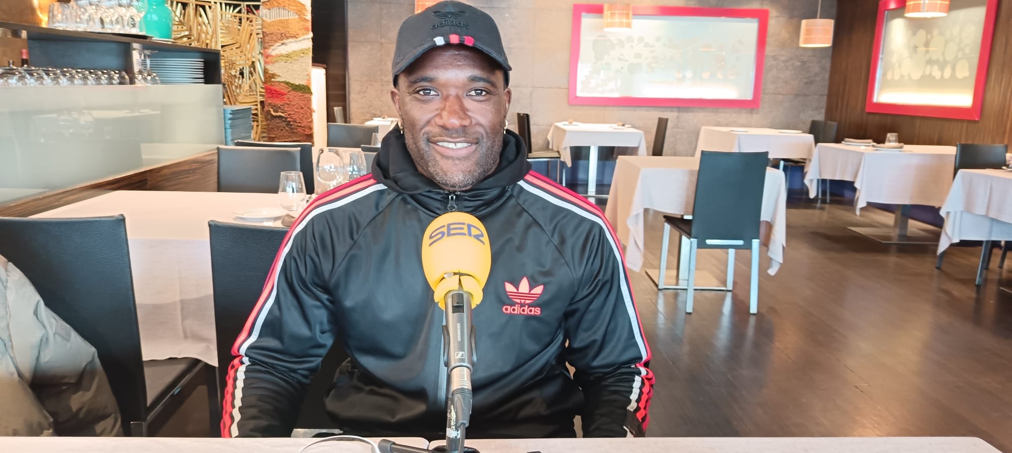 Jean-Silvayn Babin en la tertulia de SER Deportivos Gijón.