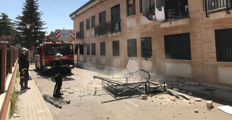 Las viviendas colindantes han sufrido daños, aunque no la estructura del edificio