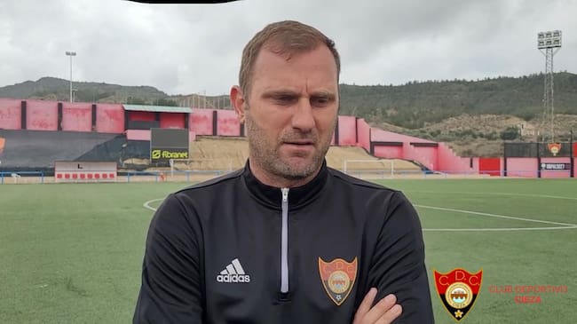 Ranko Despotovic, entrenador del CD Cieza, en una rueda de prensa