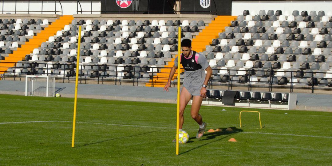 Chris Ramos: &quot;Necesitaba correr y tuve que irme al garaje a hacer algún sprint&quot;