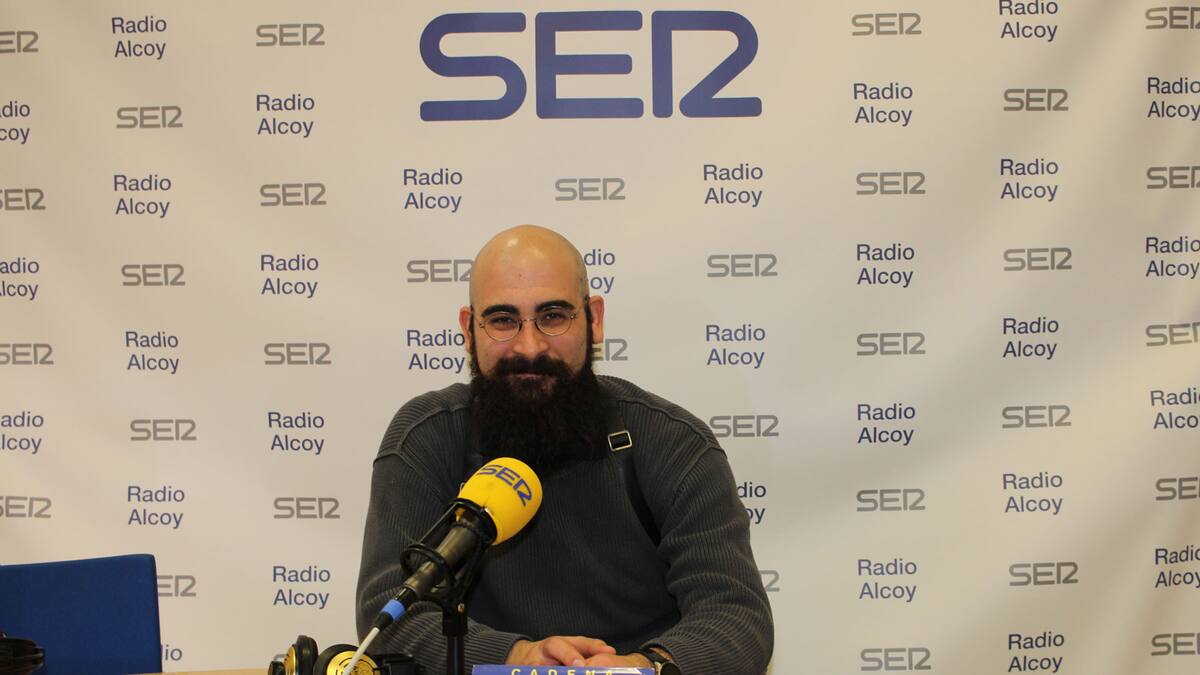 Marc Senabre: “Edicions Bromera compleix 40 anys de trajectòria en aquest 2025 i els autors alcoians i d’aquestes comarques han sigut i són una base molt important per a nosaltres”