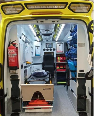 Interior de la nueva ambulancia.