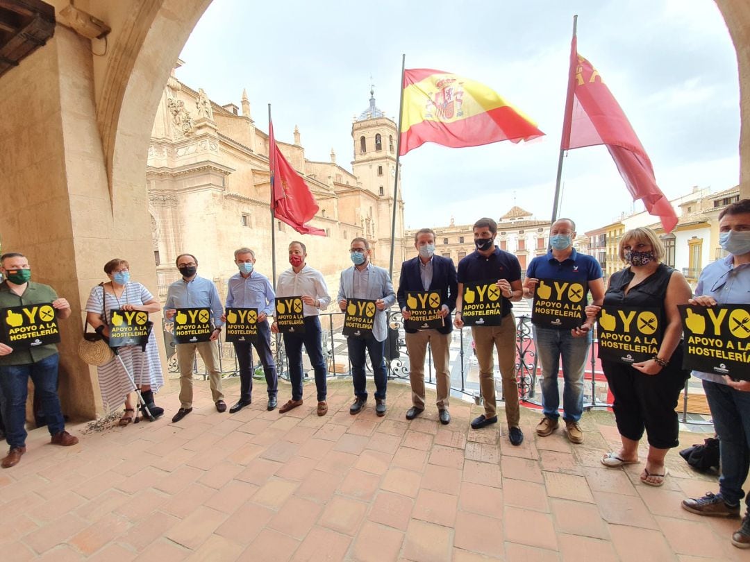 Empresarios y Ayuntamiento de Lorca piden ayudas para comercio y hostelería