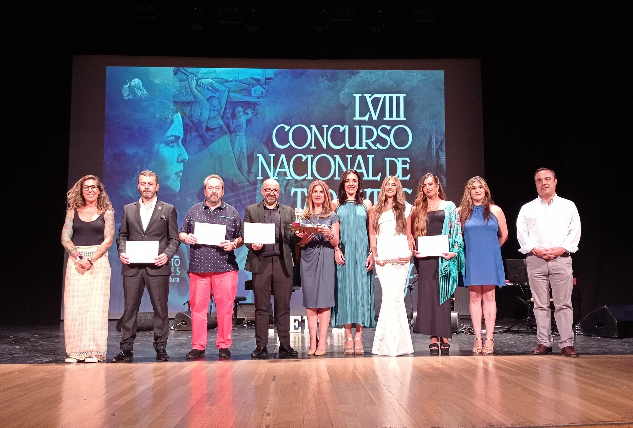 Entrega de premios en la final del LVIII Concurso Nacional de Tarantas &quot;Ciudad de Linares&quot;