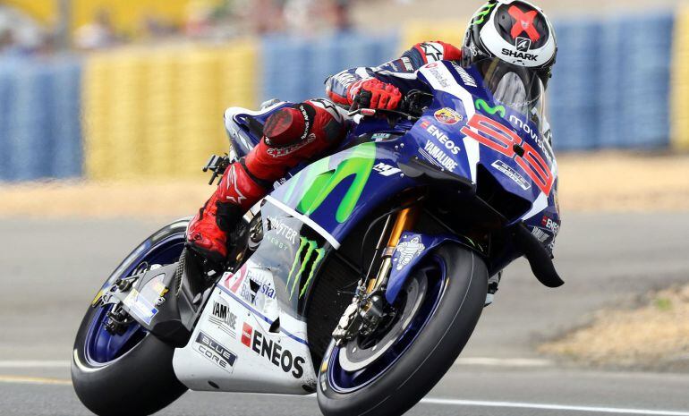 Jorge Lorenzo gira por el trazado francés de Le Mans