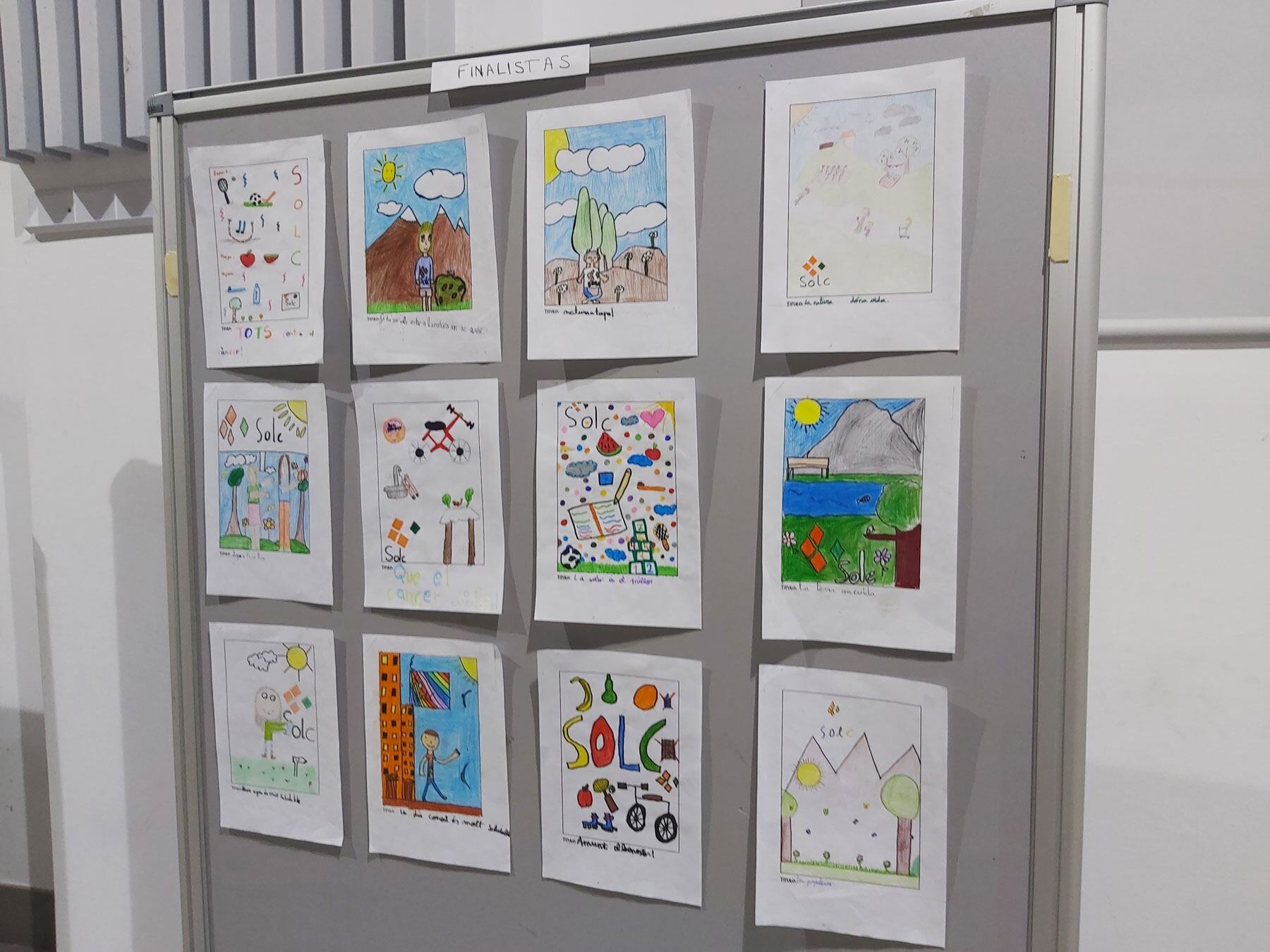 Los doce dibujos elegidos por el jurado de todos os presentados que serán la imagen de cada uno de los meses del calendario 2024 de Solc