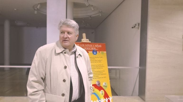 El concejal asegura que es muy complicado "controlar los horarios"