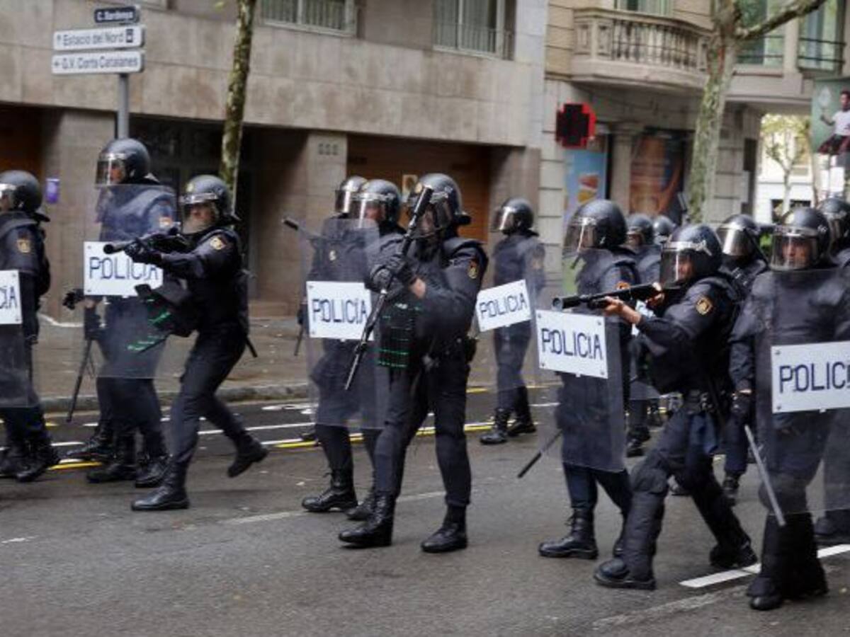 El Poder Judicial investiga si un juez se ha referido a la Policía desplegada en Catalunya como "terroristas uniformados"