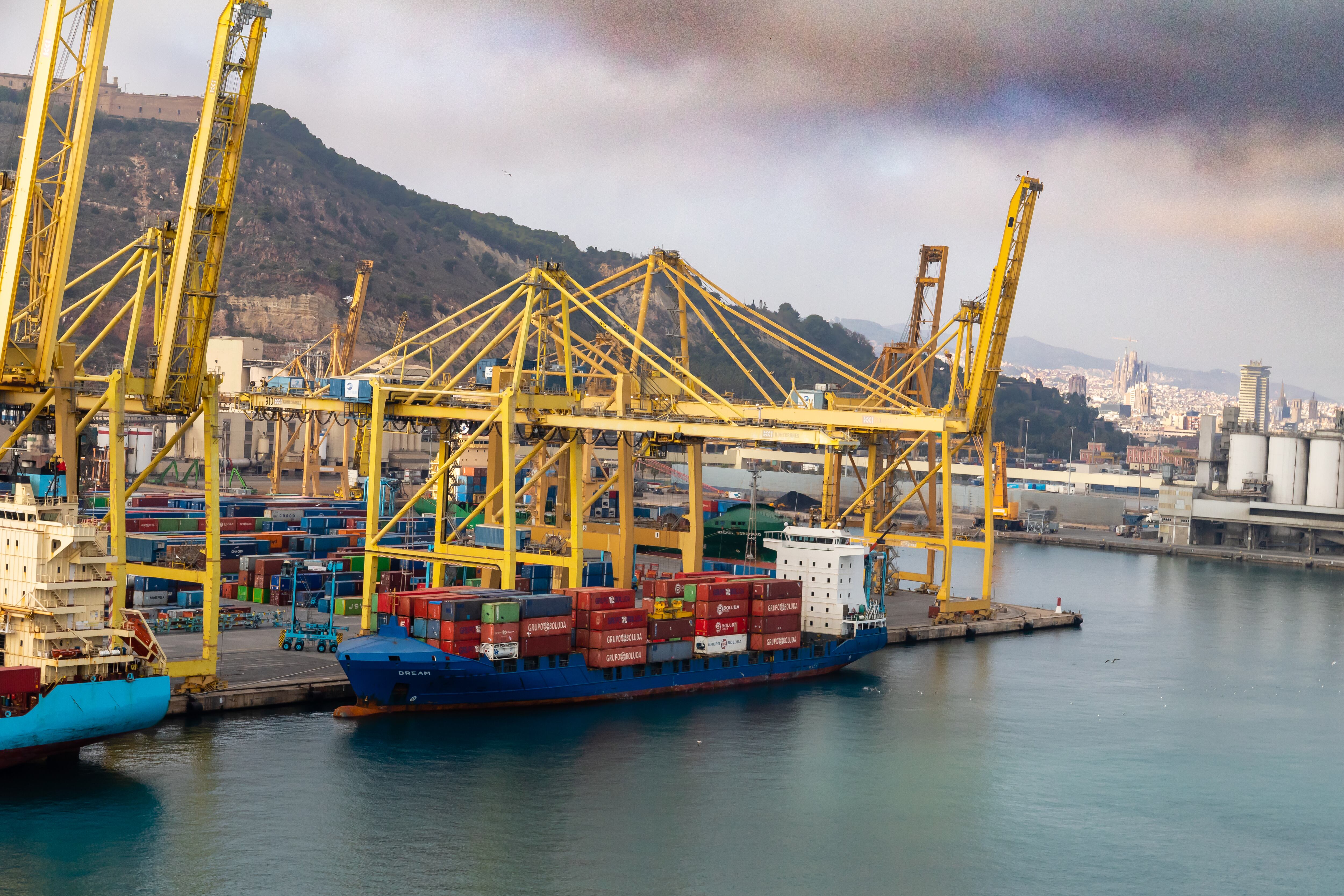 Containers al Port de Barcelona