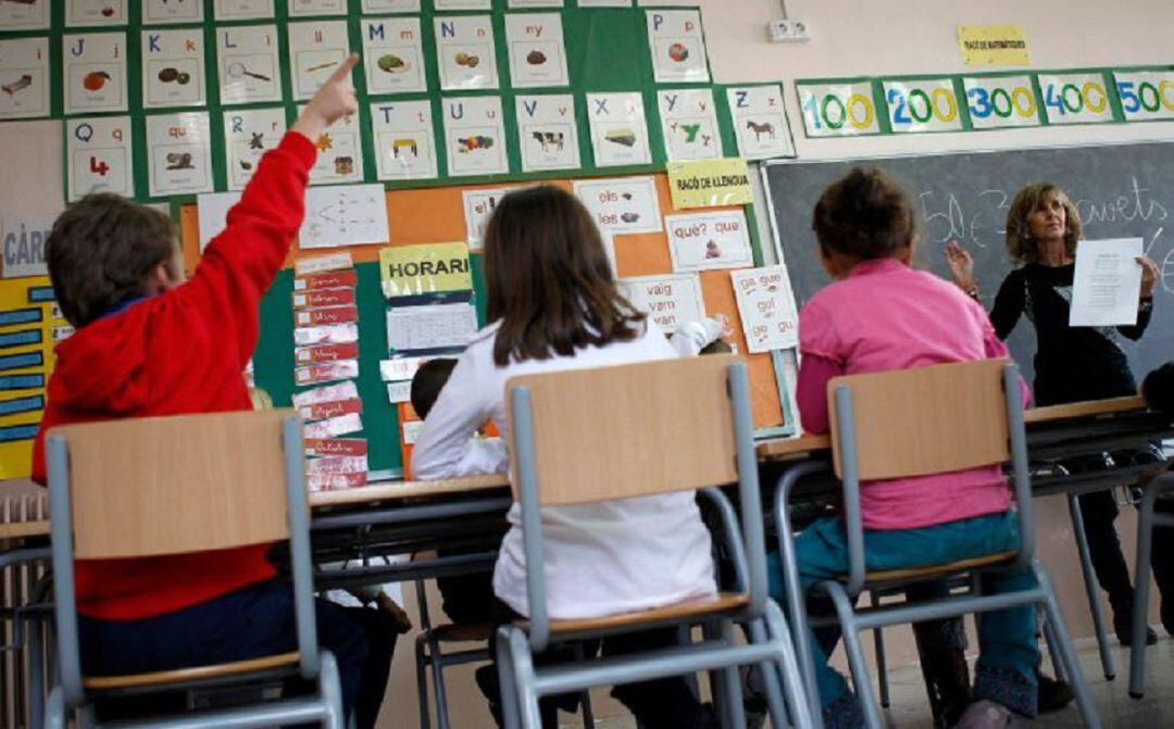 Educación aprueba 246 plazas de docentes.