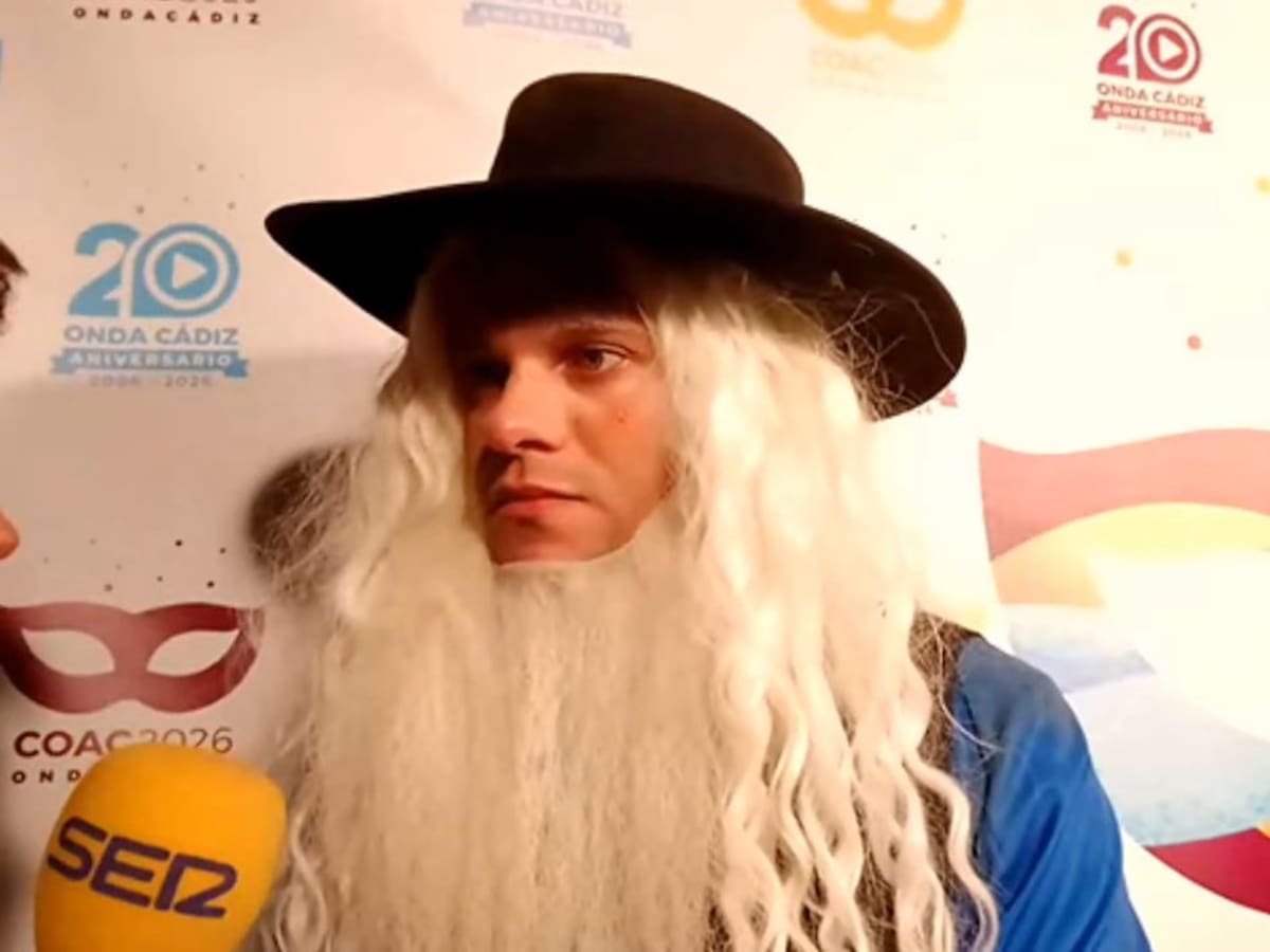 Ale 'El Peluca', autor de 'Los Amish del mono', tras debutar con su nueva chirigota en el COAC 2026: "He cambiado a un humor más enmascarado"