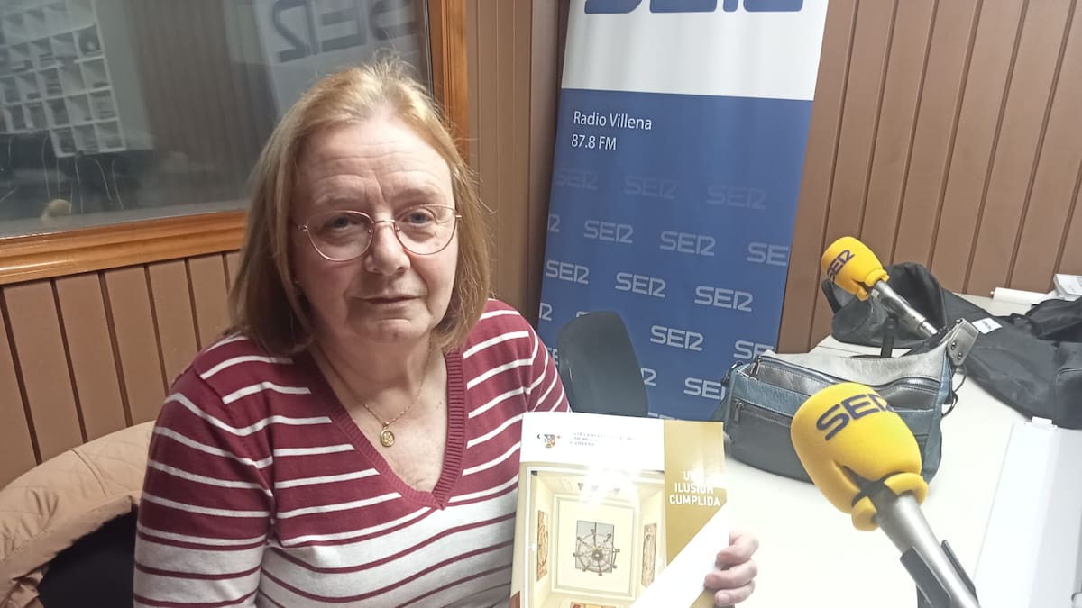 Mari Cruz Rojas, coordinadora del boletin en Radio Villena SER