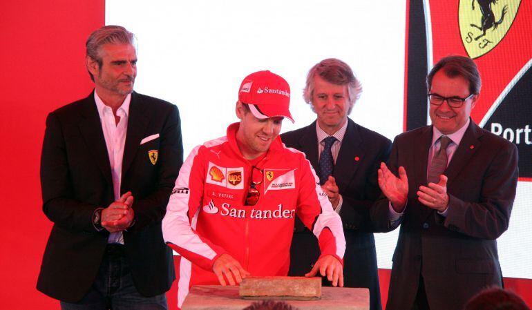 Ja s'ha col·locat la primera pedra de Ferrari Land.