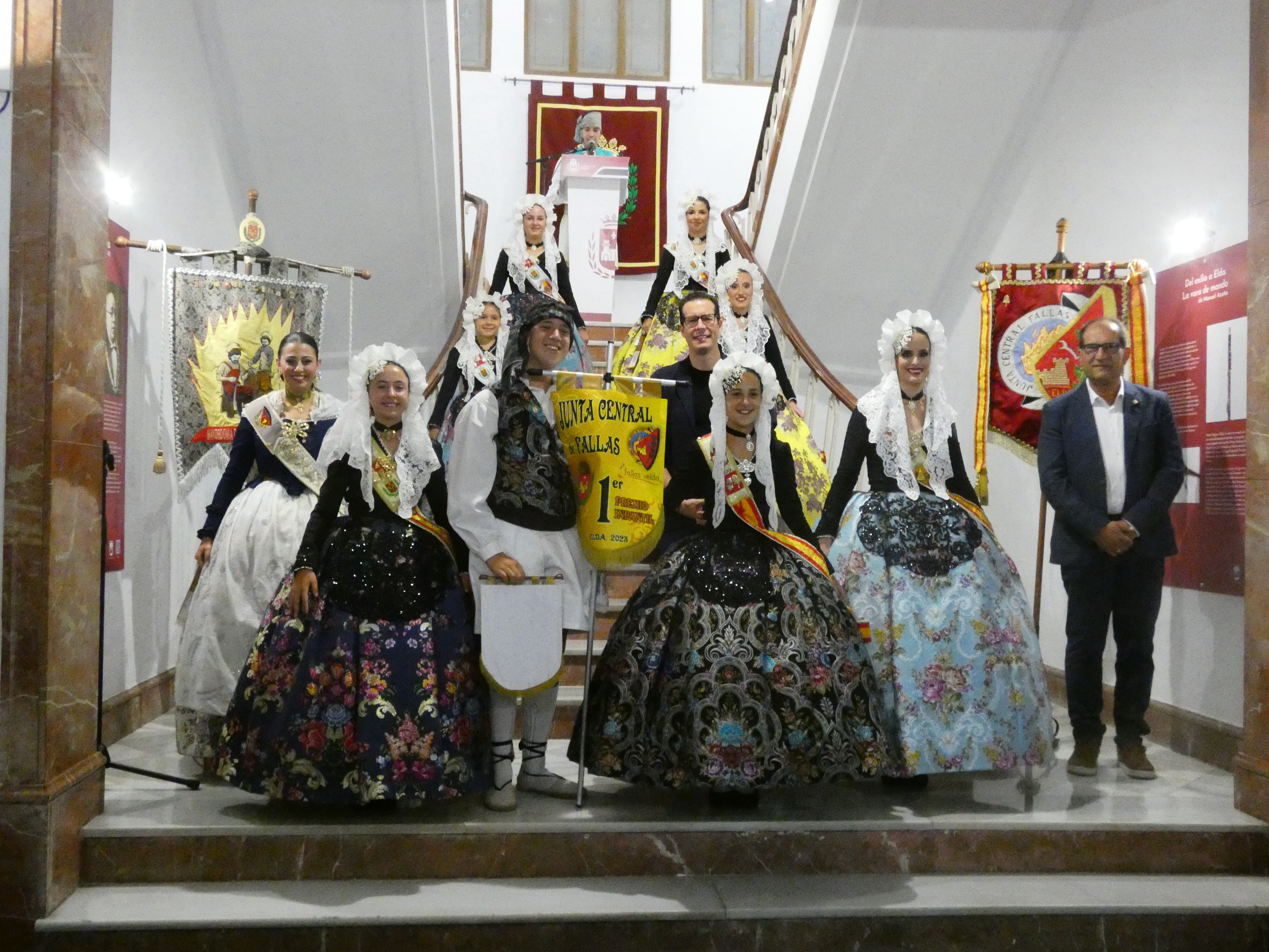 La Falla Zona Centro se alza con el Primer Premio Infantil de Fallas de Elda