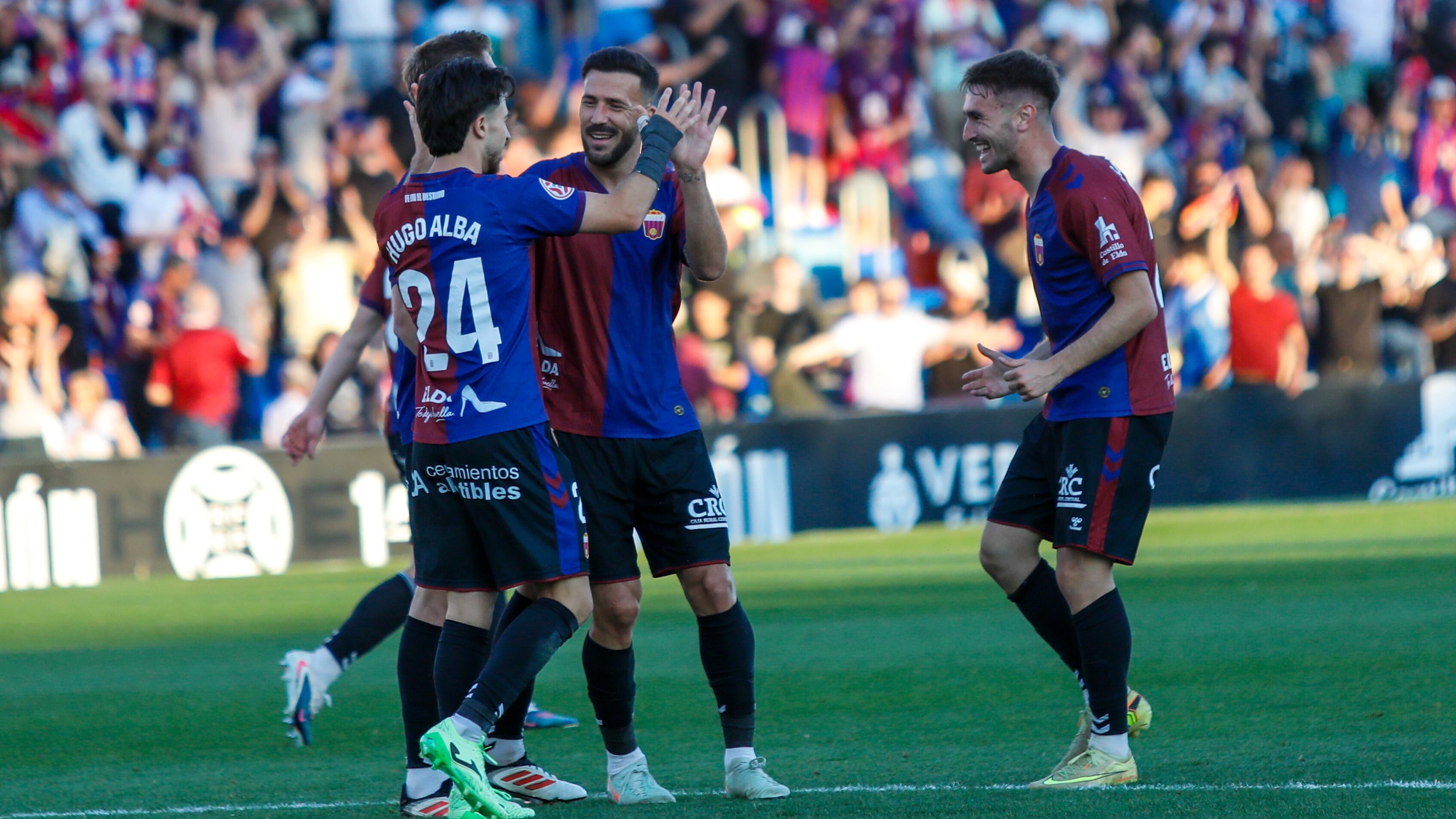 Hugo Alba firmó el tanto de la victoria del Eldense